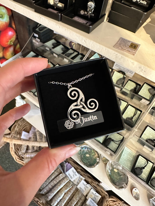 Pewter Triscele necklace (PN878)