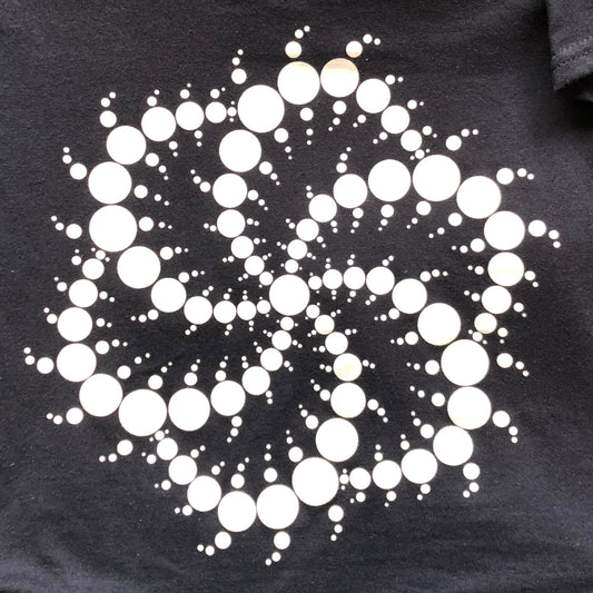 Crop Circle T-shirt in Black - Unisex