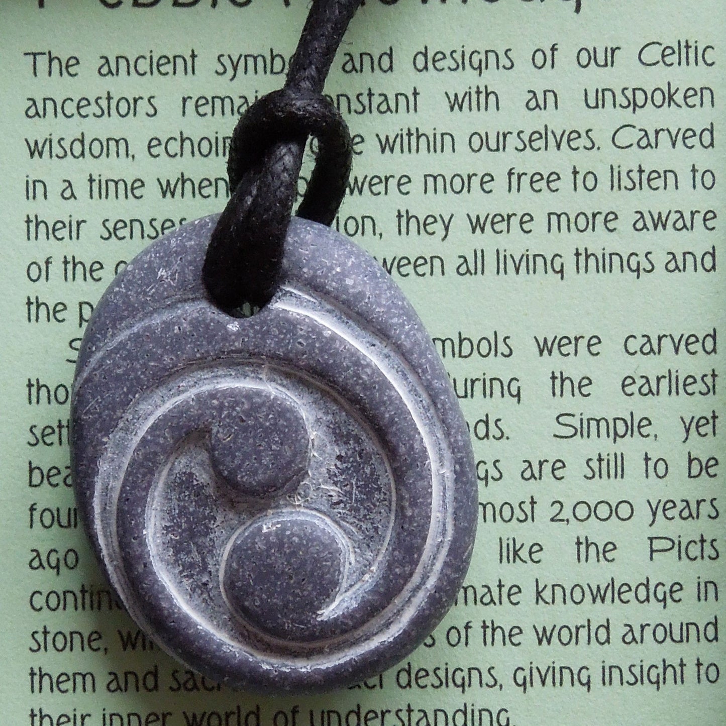 Pictish Pebble Pendant - Yin & Yang (B15)