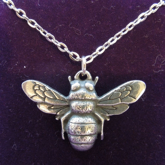 Pewter Bee Necklace (PN885)