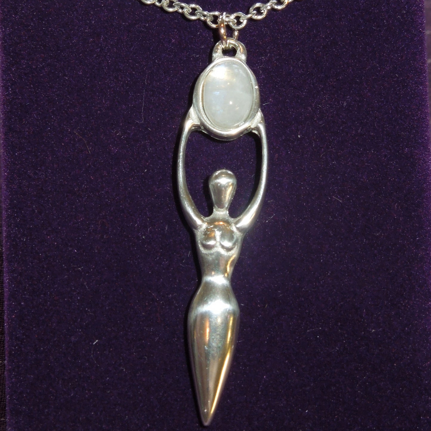 Pewter Goddess with Moonstone Necklace (PN734S)