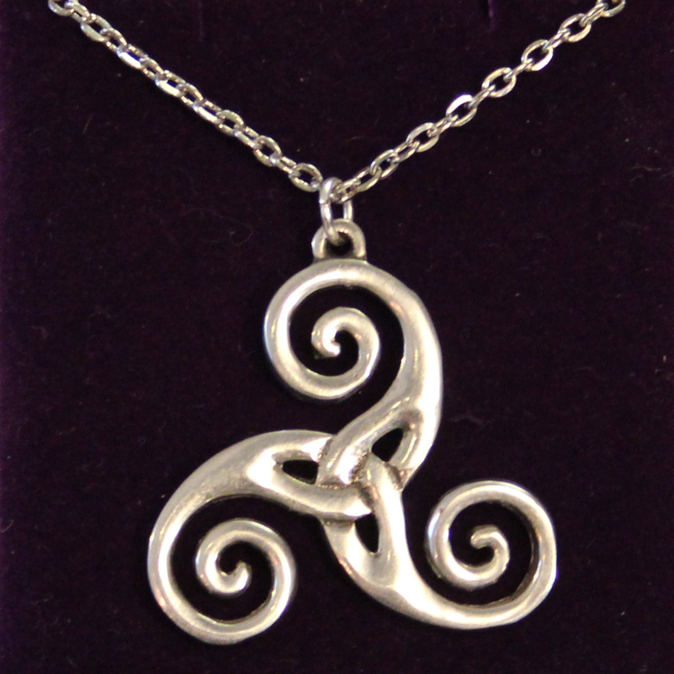 Pewter Triscele necklace (PN878)