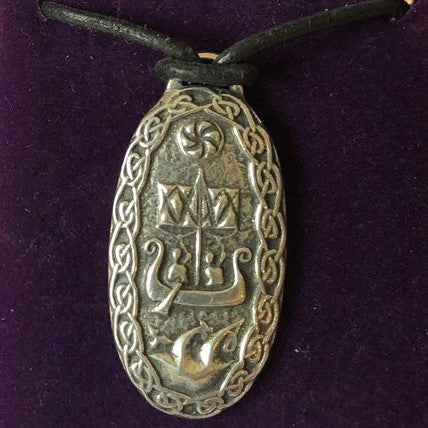 Pewter Traveller's Charm Pendant (PN683)